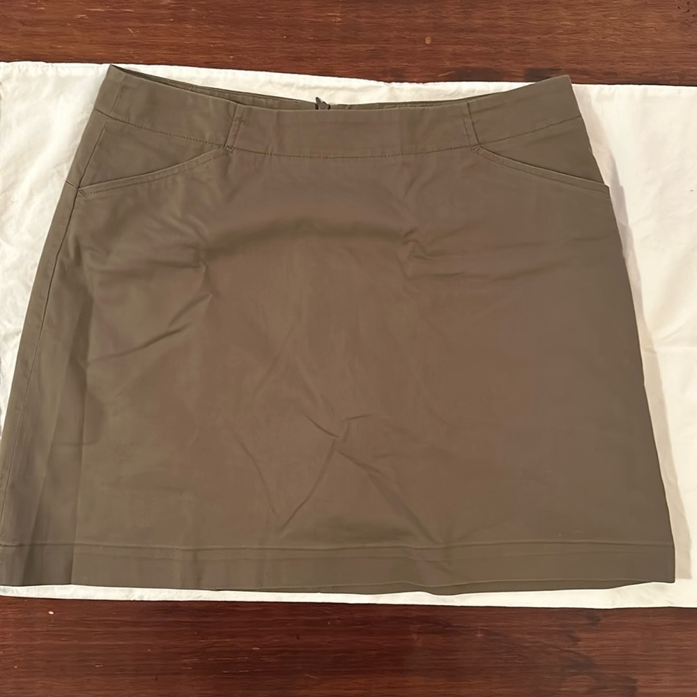 Nike Golf Skort Size 8
